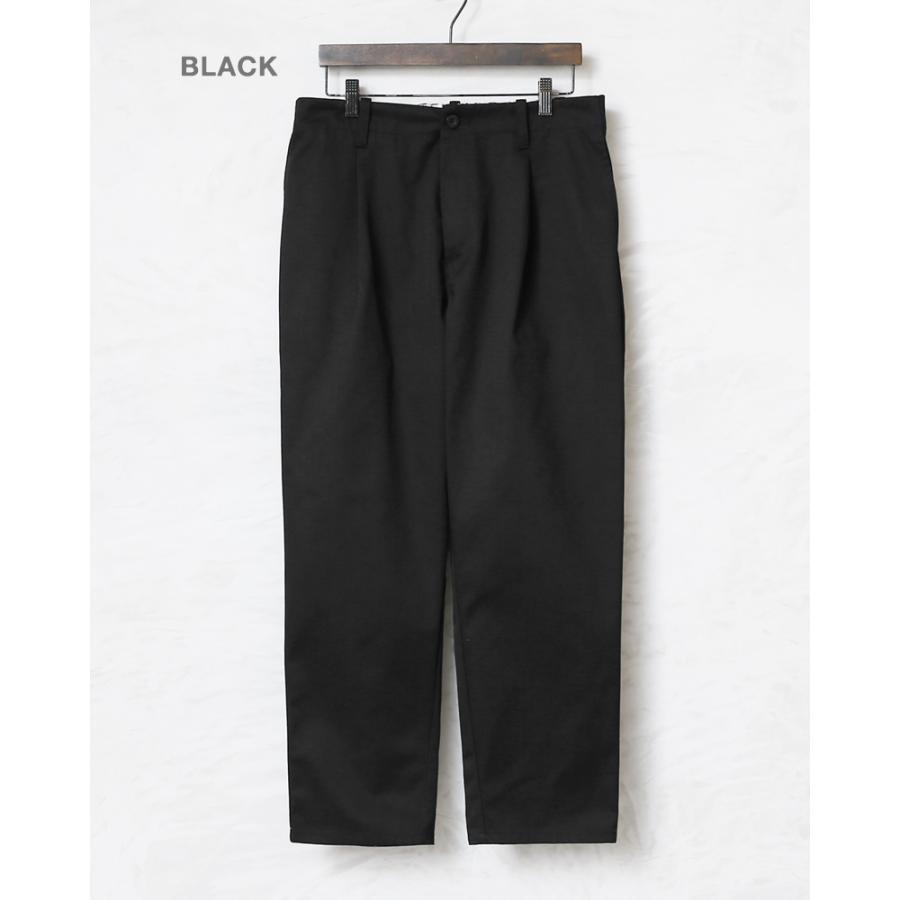 UNIVERSAL OVERALL TUCK TAPERED PANTS