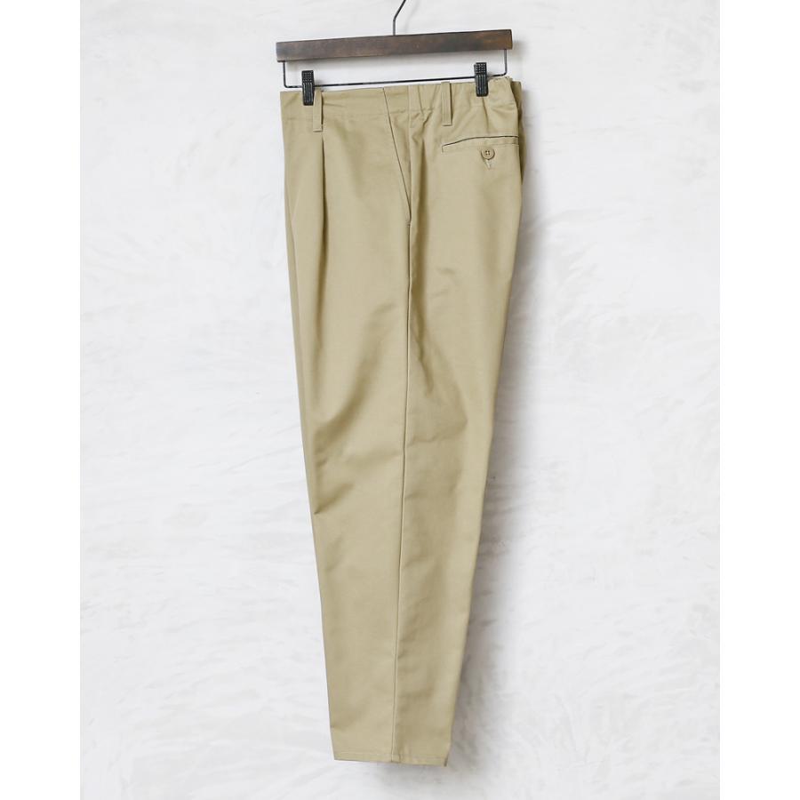 UNIVERSAL OVERALL TUCK TAPERED PANTS main image 1