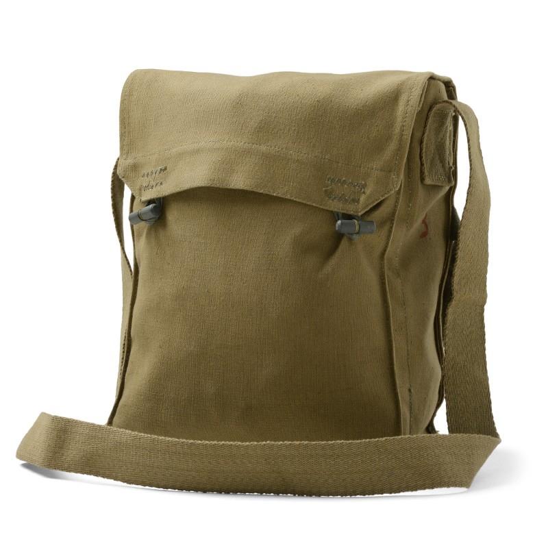 70s ショルダーバッグ ヴィンテージ　ミリタリー　救護バッグ チェコ軍 70s ショルダーバッグ ヴィンテージミリタリー救護バッグ チェコ軍