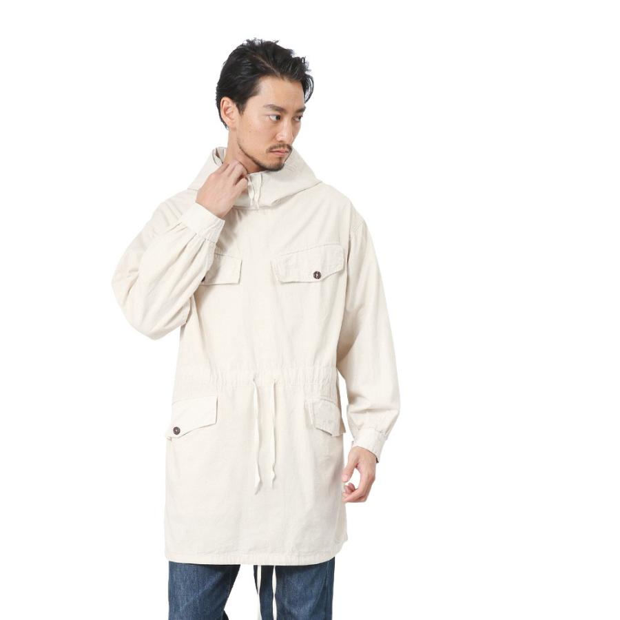 マチャット machatt 定価2万 ナイロンアノラックパーカー ホワイトの