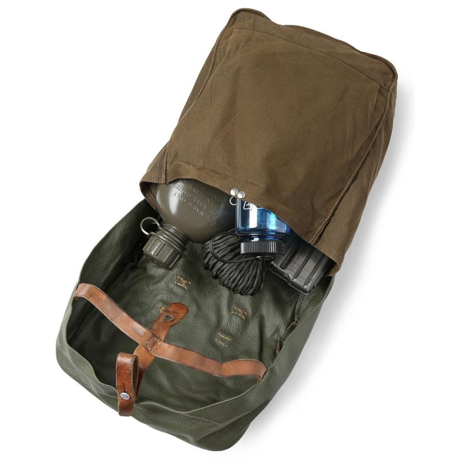 MILITARY 実物 USED スイス軍 PVC レザー ショルダーバッグ MILITARY 実物 USED スイス軍 PVC レザー ショルダーバッグ