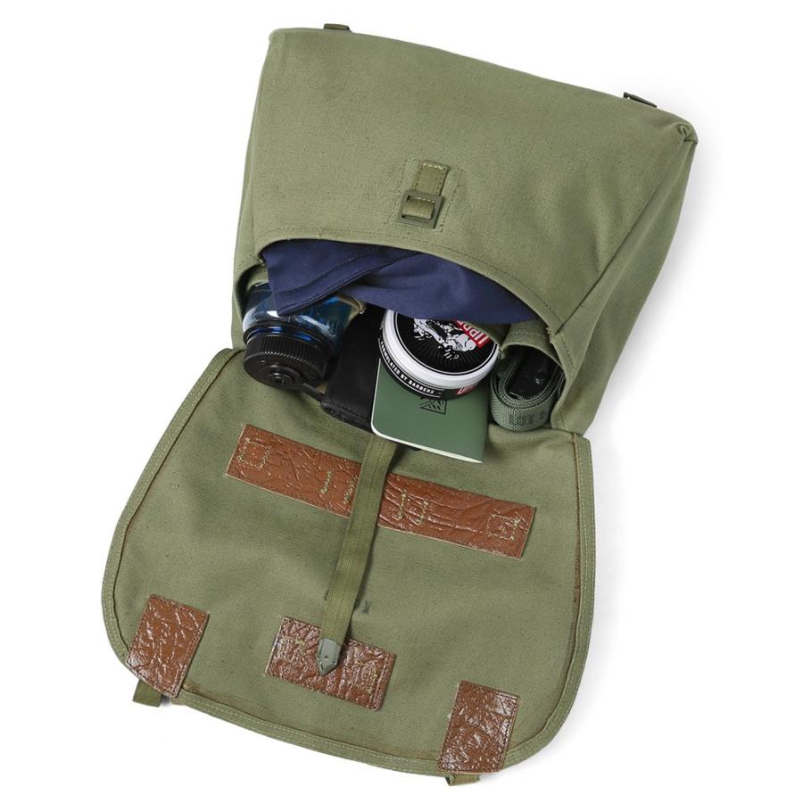 MILITARY（ミリタリー） 実物 新品 チェコ軍 ブレッド ショルダー