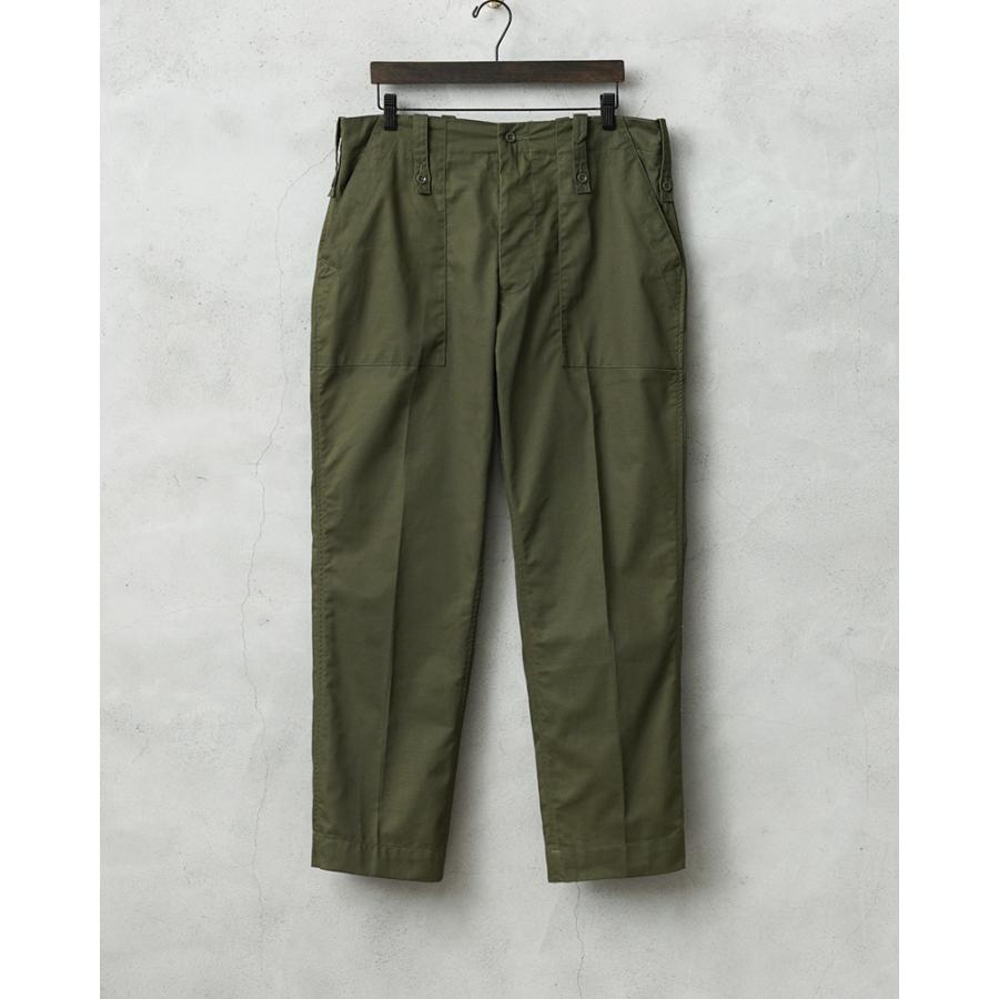 MILITARY（ミリタリー） 実物 新品 デッドストック イギリス軍 ライト