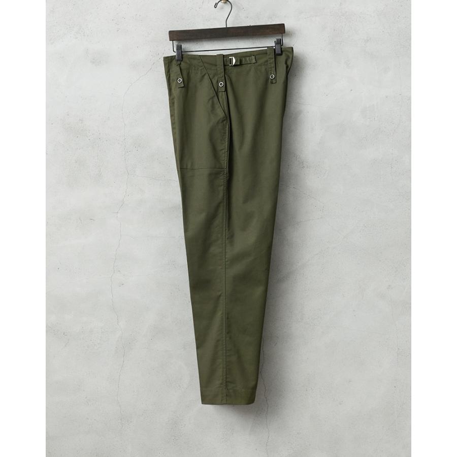MILITARY（ミリタリー） 実物 新品 デッドストック イギリス軍 ライト