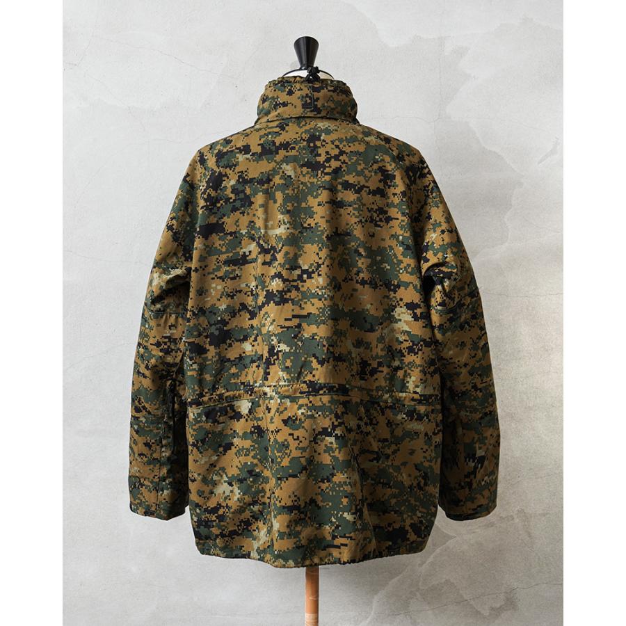 MILITARY（ミリタリー） 実物 USED 米海兵隊（U.S.M.C.）ECWCS GORE