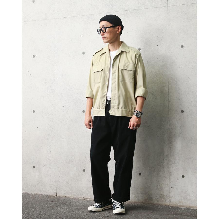MILITARY（ミリタリー） 実物 新品 デッドストック チェコ軍 ライト