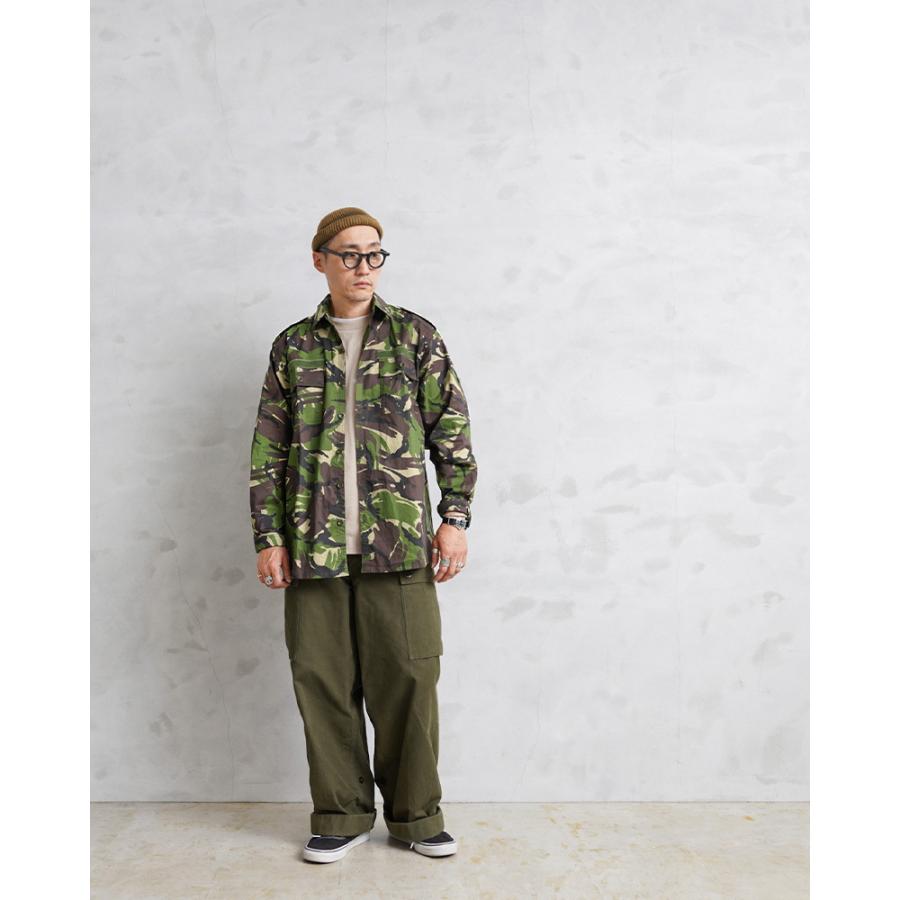 MILITARY（ミリタリー） 実物 新品 デッドストック ルーマニア軍 M2002