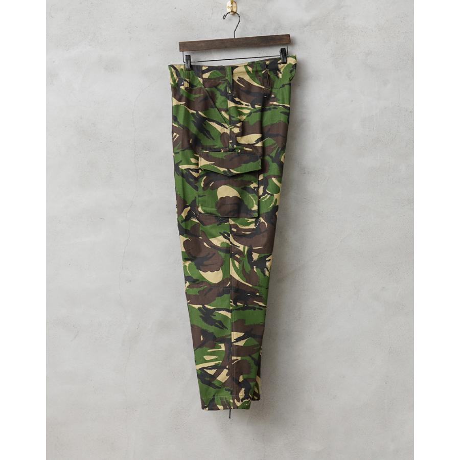 MILITARY（ミリタリー） 実物 新品 デッドストック ルーマニア軍 M2002