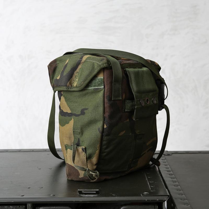 MILITARY（ミリタリー） 実物 USED イギリス軍 ガスマスク ショルダー