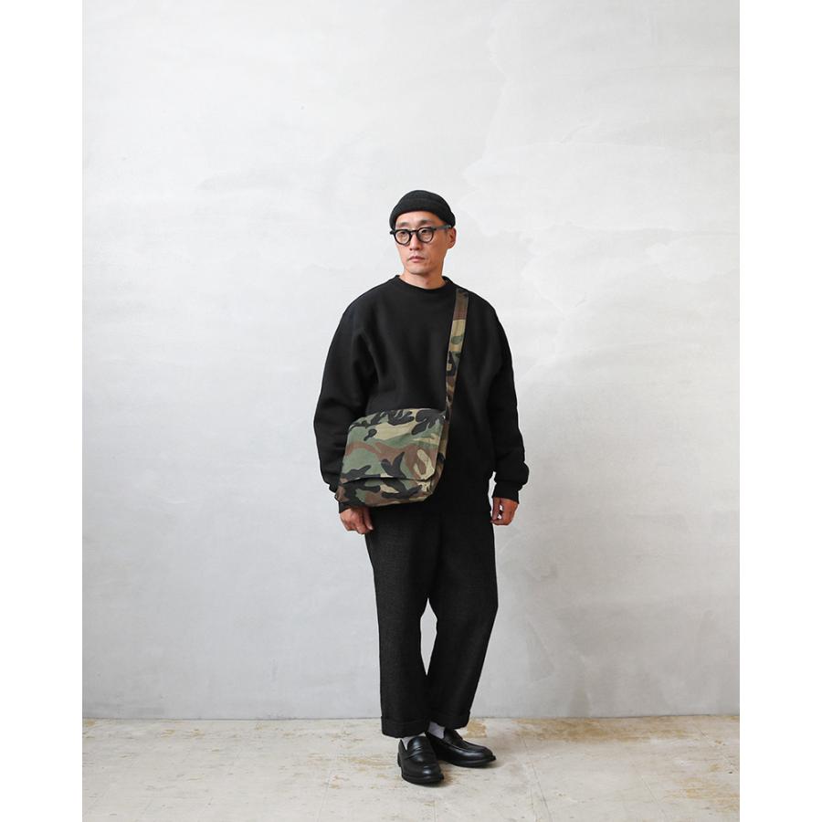 MILITARY 実物 USED クロアチア軍 ベルクロフラップ ショルダー MILITARY 実物 USED クロアチア軍 ベルクロフラップ ショルダー