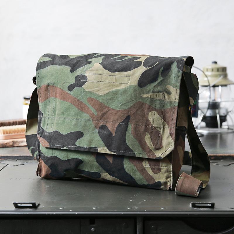 MILITARY 実物 USED クロアチア軍 ベルクロフラップ ショルダー MILITARY 実物 USED クロアチア軍 ベルクロフラップ ショルダー