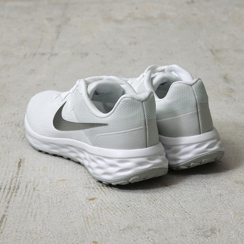 NIKE 新品 ナイキ社製 スポーツシューズ レボリューション6 NIKE 新品 ナイキ社製 スポーツシューズ レボリューション6