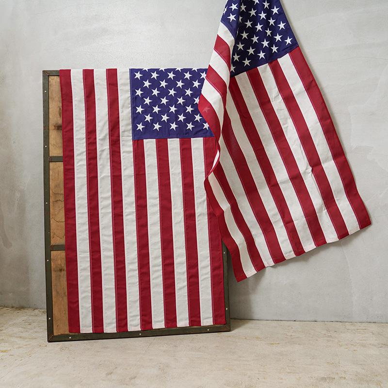 アメリカ国旗 Valley Forge製　米軍放出品　特大　2m×1m ① アメリカ国旗 Valley Forge製 米軍放出品 特大 2m×1m ①