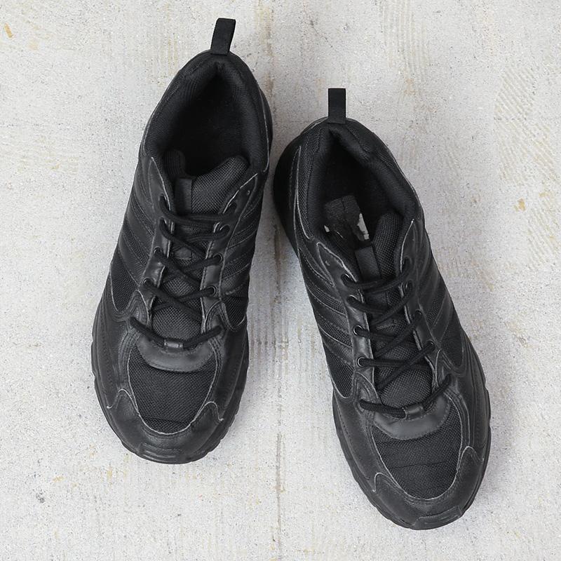 【美品】adidas y2kトレーニングシューズ 27.5㎝　スニーカー 黒 MILITARY（ミリタリー） リジェクト 訳あり品 実物 USED ドイツ軍