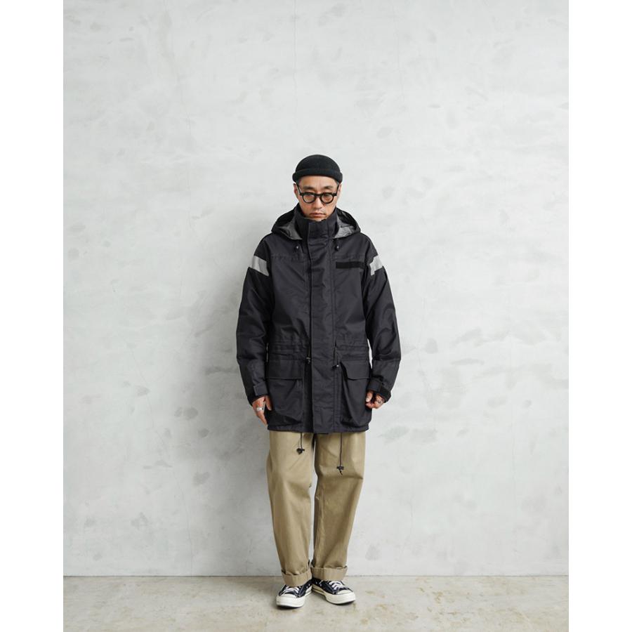 MILITARY 実物 USED イギリス軍 ROYAL NAVY FOUL WEATHER MVP MILITARY 実物 USED イギリス軍 ROYAL NAVY FOUL WEATHER MVP
