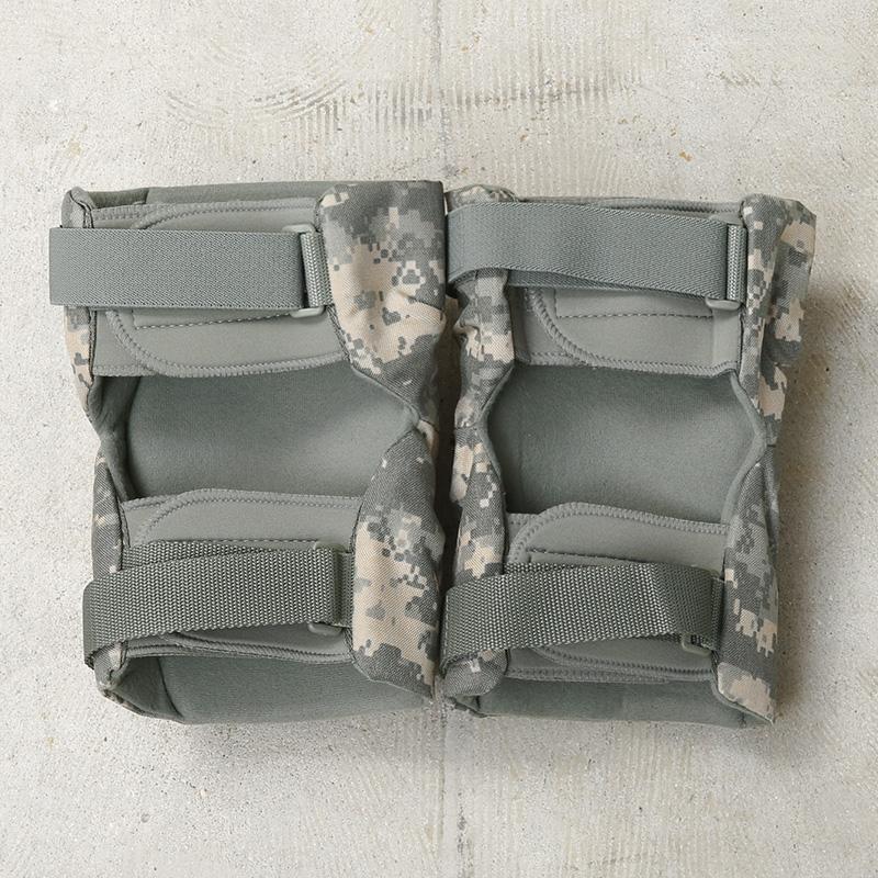 実物 新品 デッドストック 米軍 ニーパッド ACU（UCP）【クーポン対象