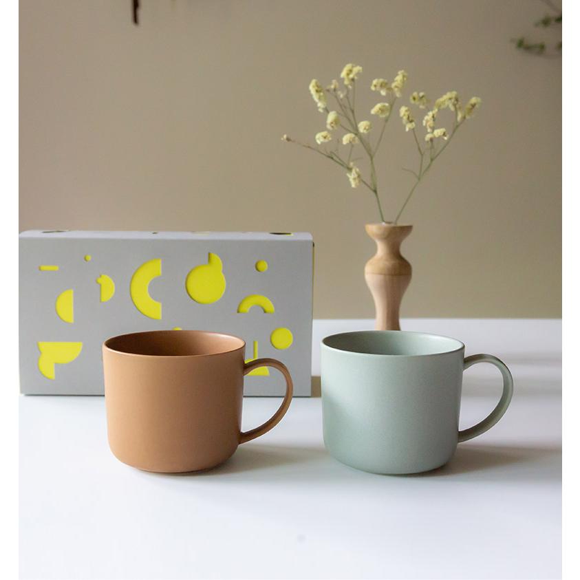 美濃焼 ギフトボックス入 gift ペアマグカップ ブラウン × グリーン
