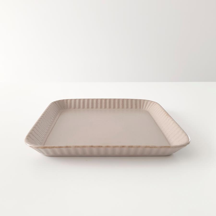 波佐見焼 和山窯 プリーツ 盛皿 ワンプレート パスタ メイン皿 磁器