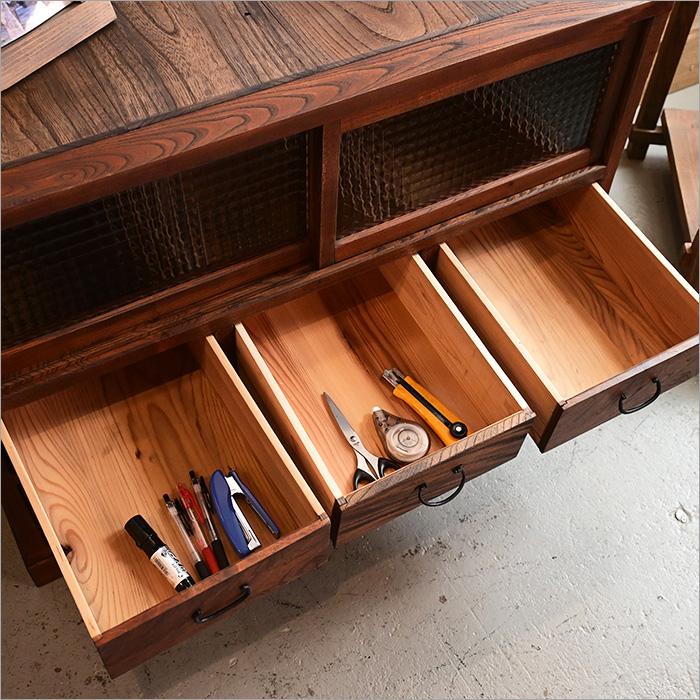 【一点物 】杉無垢材シェルフ 古箪笥リメイク 和風飾り棚／茶箪笥／柿渋仕上げ 一点物 】杉無垢材シェルフ 古箪笥リメイク 和風飾り棚／茶箪笥／柿渋