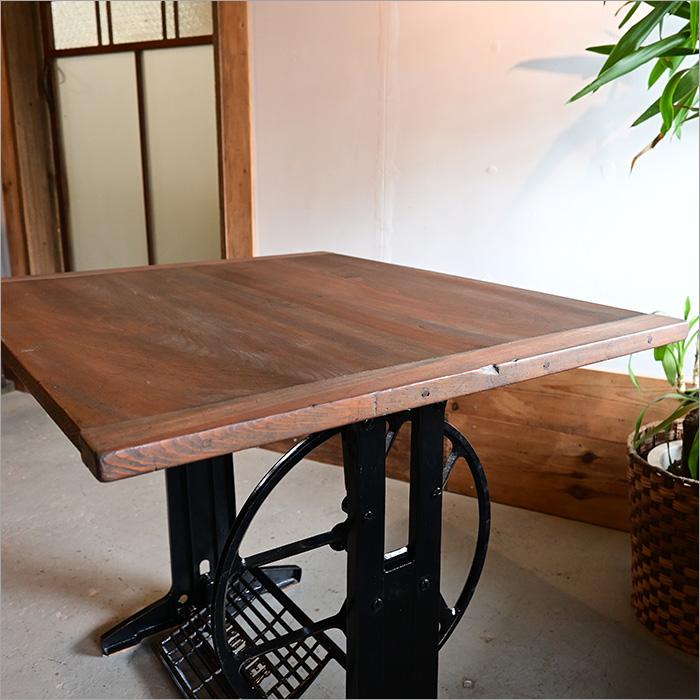 工業用足踏みミシンのカフェテーブル アンティーク ミシン台 机 デスク
