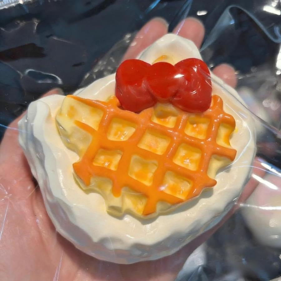 ぷにぷに 水感スクイーズ スクイーズケーキおもちゃ めろじょい