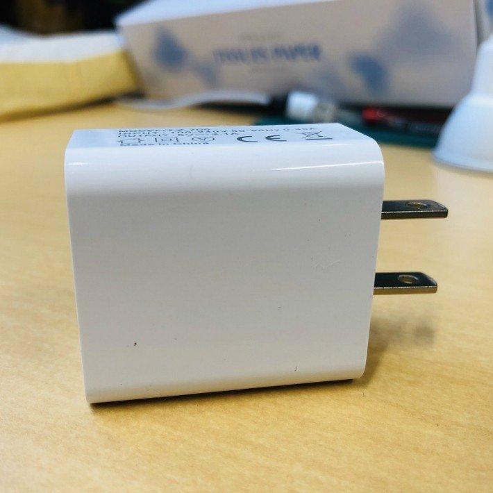 即日発送】 急速充電器 Quick Charge 3.0 USB 全機種対応 iPhone 充電器 2ポー Android スマホ充電器 携帯充電器 2.4A コンセント QuickCharge-2a www.hotelpr.co.uk 即日発送】 急速充電器 Quick Charge 3.0 USB 全機種対応 iPhone 充電器 2ポー Android スマホ充電器 携帯充電器 2.4A コンセント QuickCharge-2a www.hotelpr.co.uk