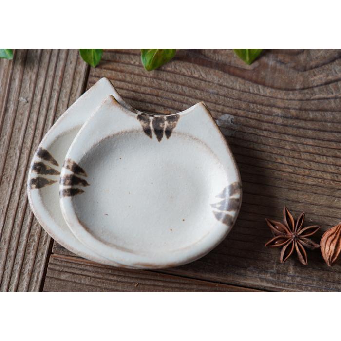 益子焼 ねこの豆皿【トラ猫】陶器 ネコグッズ 猫 とらねこ キジトラ