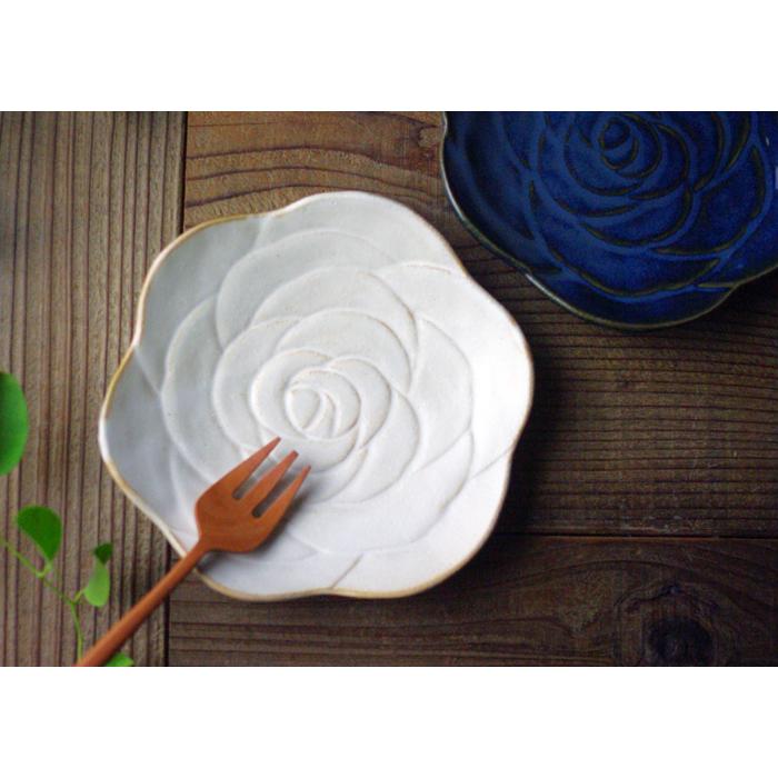 バラのお皿 / kinari】 益子焼 副菜皿 デザート皿 薔薇 おしゃれ