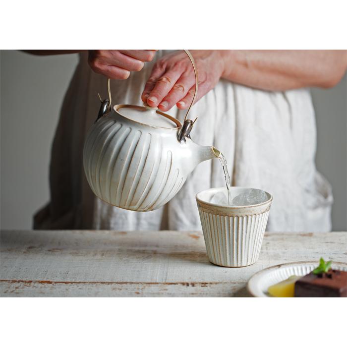 益子焼 真鍮ハンドルポット（大） kinari 茶こしつき 陶器製 シンプル