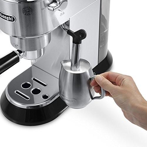 De'Longhi EC680 Dedica 15-Bar Pump Espresso Machineの画像