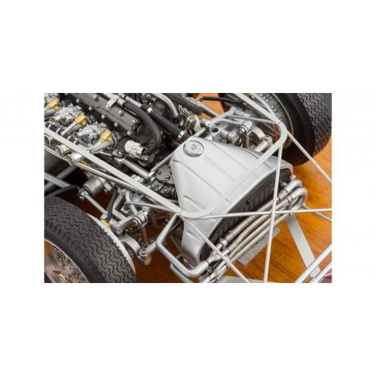 [CMCクラシックモデル]CMC-Classic Model Cars， USA CMCClassic Model Cars USA Maserati 300S 1956 Roll_4