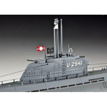 U-Boat Type XXI German Submarine w/Interior 1/144 Revell Germany