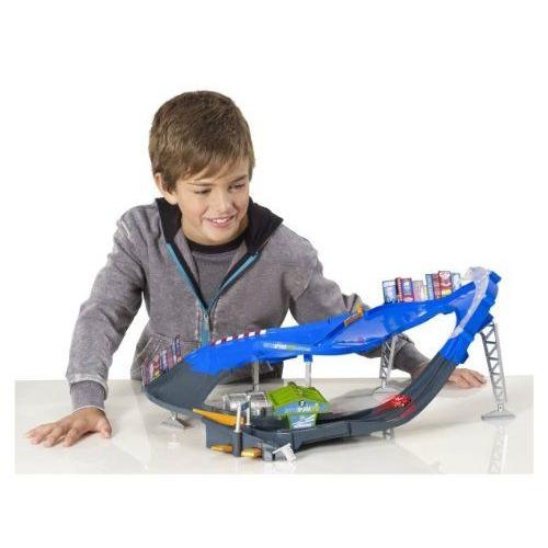 カーズ Cars マイクロドリフターズ スーパースピードウェイ プレイ