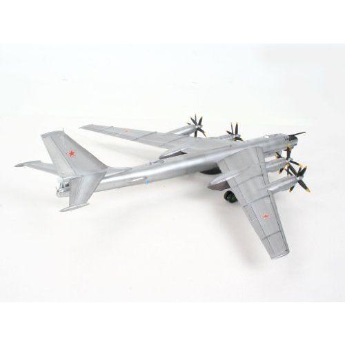 1/144 ツポレフ Tu-95 ベアD Revell 1:144 Scale Tupolev TU-95 Bear D