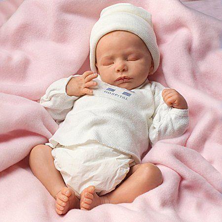 Andrea Arcello Tiny Miracles Ashley Collectible Lifelike Miniature Breathing Baby Doll: So Truly Rの画像