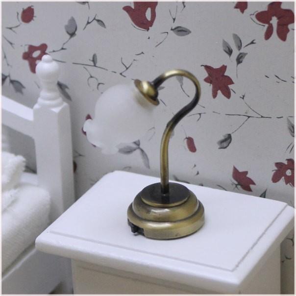 ミニチュアランプ 卓上ライト スズラン風 LED照明【ドールハウス