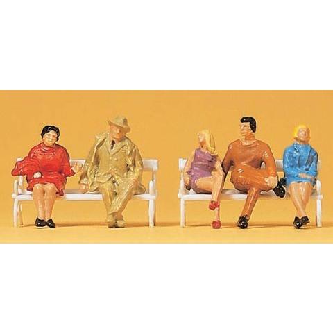 Preiserプライザー ベンチに座っている人たち Ho人形 塗装済み ジオラマ小物 ネコポス可 F P わき役黒ちゃんヤフー店 通販 Yahoo ショッピング