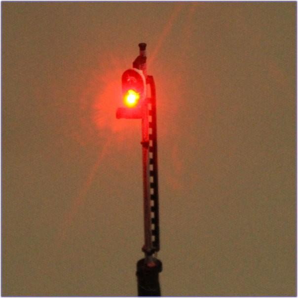 Nゲージ2灯式信号機 赤色 LED光るだけシリーズ : わき役黒ちゃんヤフー