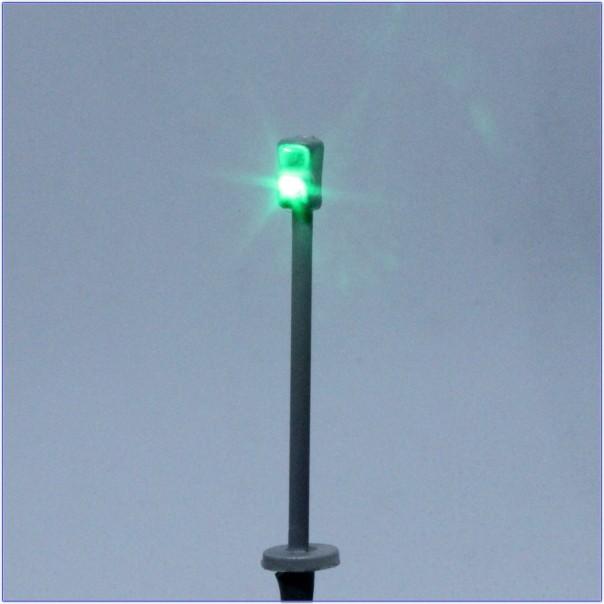 Nゲージ歩行者信号 緑（青） LED光るだけシリーズ : わき役黒ちゃん