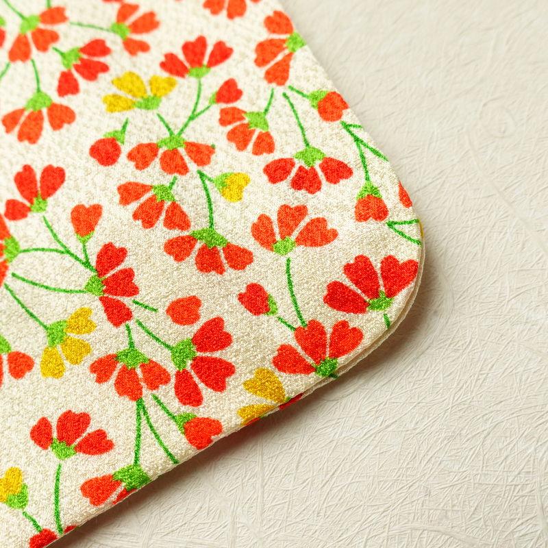 中古 小紋 総柄 正絹 着物 花柄 こもん 袷仕立て クリーム : 和ころも 