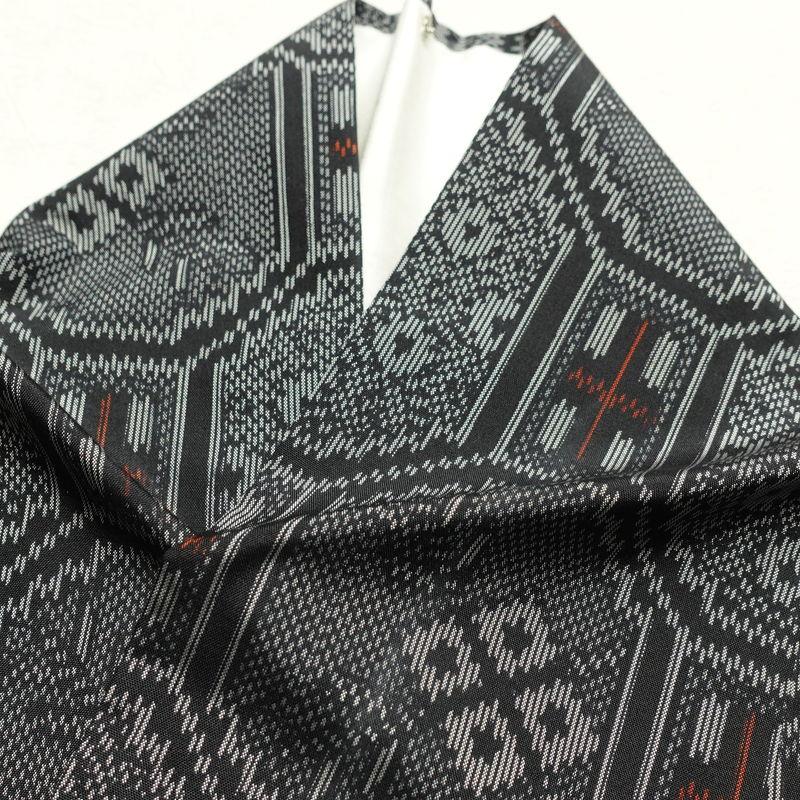 中古 紬 良品 正絹 幾何学柄・抽象柄 袷仕立て 身丈155.5cm 裄丈