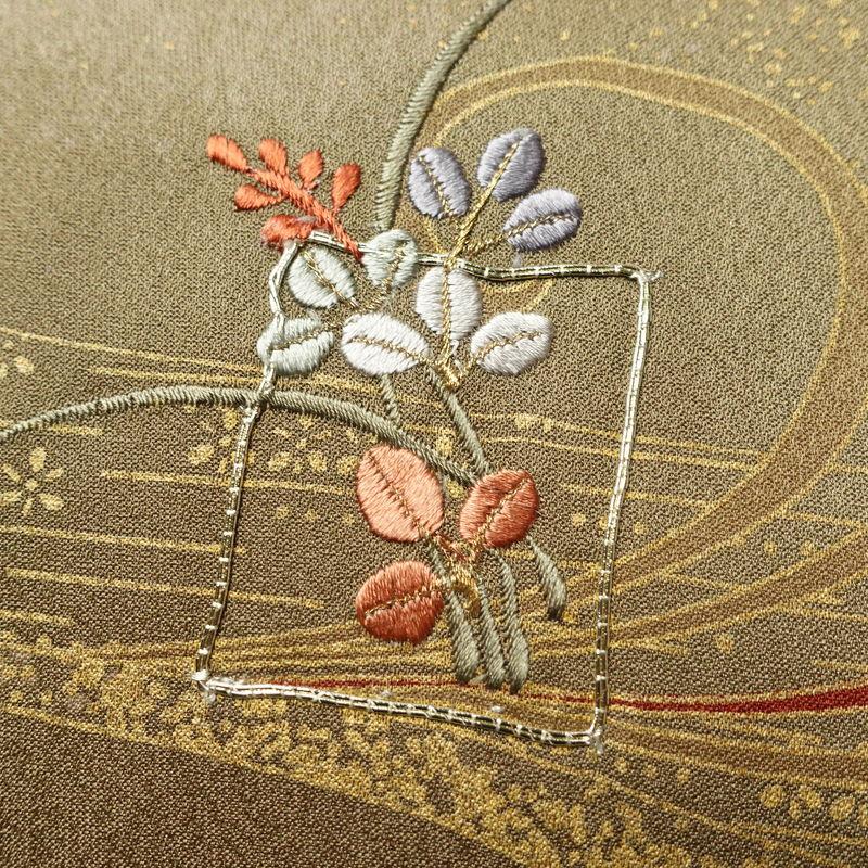 中古 訪問着 正絹 金彩 銀駒刺繍 古典柄 刺繍 袷仕立て 茶_9