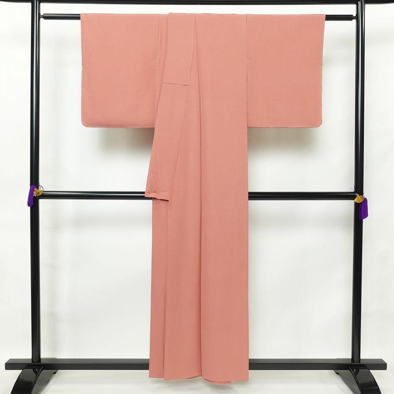 中古 色無地 良品 縮緬 一つ紋付き 正絹 無地 袷仕立て 身丈157cm 裄丈66cm 一部しつけ糸付き 着物 ピンク_1