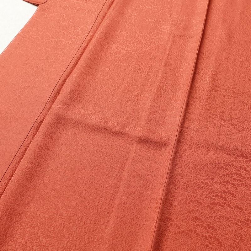 中古 色無地 美品 しつけ糸付き 一つ紋付き 正絹 木の葉・植物柄 袷仕立て 身丈168.5cm 裄丈68cm 着物 赤・朱_4