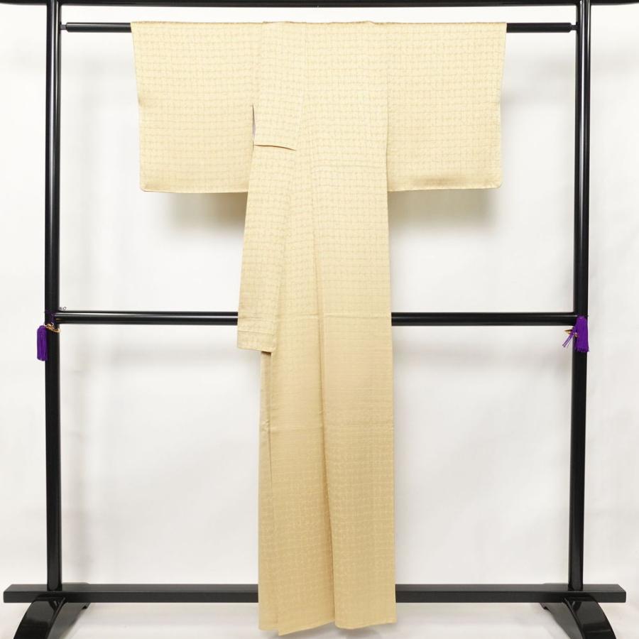 中古 色無地 しつけ糸付き 一つ紋付き 正絹 チェック・格子柄 袷仕立て