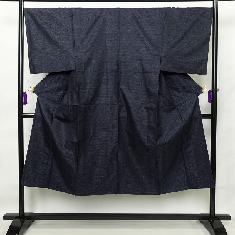 中古 男性用 着物 アンサンブル 羽織 長襦袢 着物 しつけ糸付き ウール 亀甲柄 単衣仕立て 3点セット 身丈140cm 裄丈69cm 青・紺_2