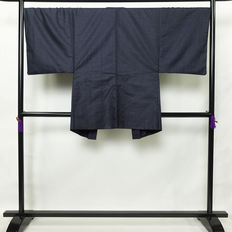 中古 男性用 着物 アンサンブル 羽織 長襦袢 着物 しつけ糸付き ウール 亀甲柄 単衣仕立て 3点セット 身丈140cm 裄丈69cm 青・紺_3