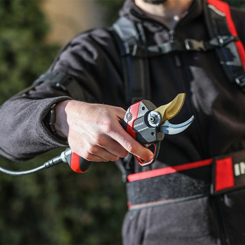 INFACO 電動剪定バサミ 934C バッテリーベルト F3020用 剪定バサミ 剪定鋏 果樹 農家 造林 造園 フランス製 |  | 01