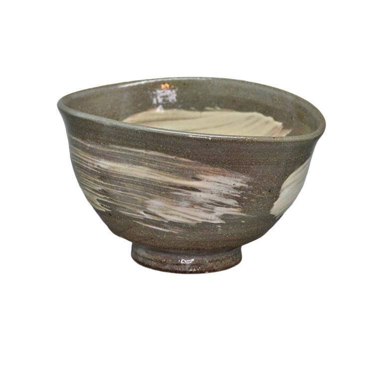 茶道具　編笠形、刷毛目のお茶碗、時代物　骨董品、美術品 編笠茶碗 刷毛目 中村与平作 抹茶碗 薄茶 稽古用 茶会 土物茶碗 京焼