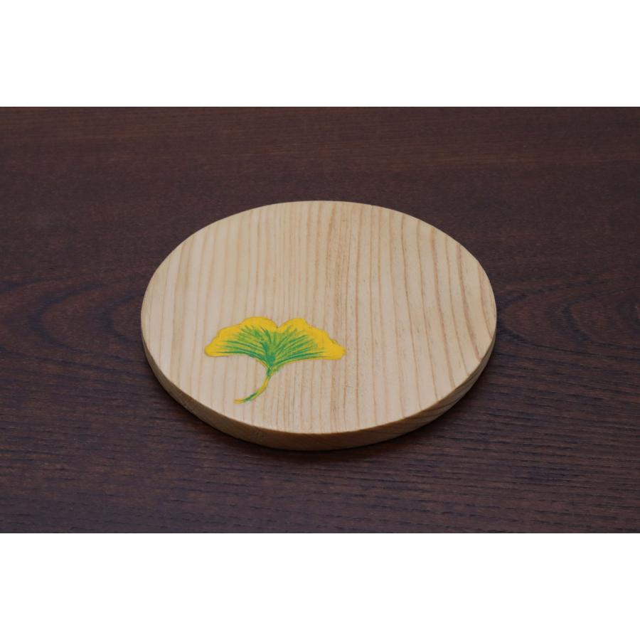 秋田杉で作った趣味のコースター　イチョウ模様　ハンドメイド　手作り　こだわりの逸品　秋のイメージ | 